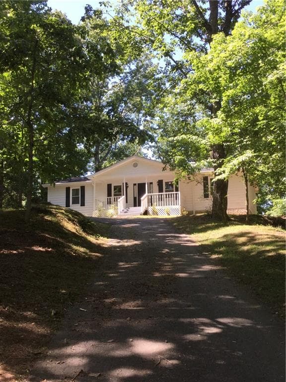 6208 Grant Ford Road, Gainesville, GA 30506 — most recent listing photo