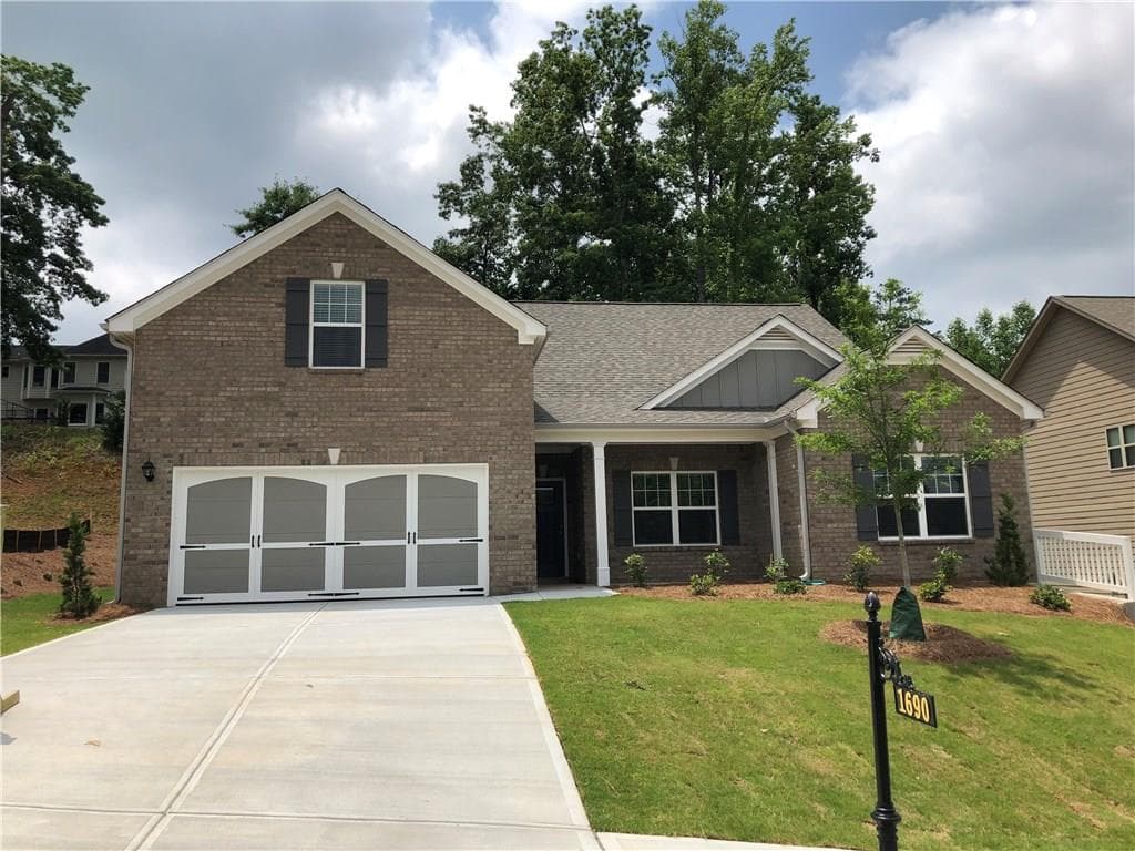 4 bedroom, 2,285 sq ft single family residence sold at 1690 Fox Hill Lane, Cumming, GA 30040