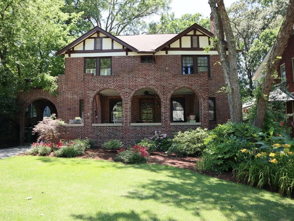 4 bedroom single family residence sold at 596 LINWOOD Avenue, Atlanta, GA 30306