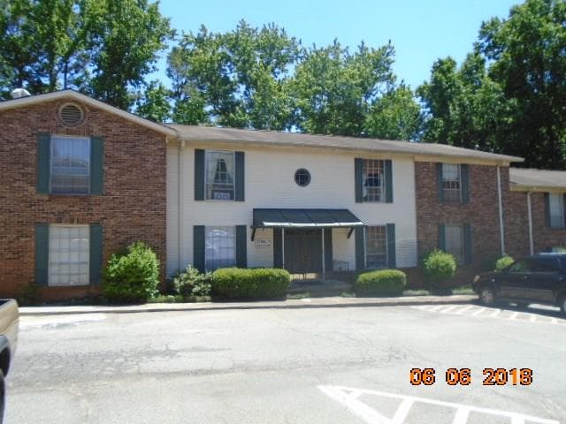 5518 Kingsport Drive 5518, Sandy Springs, GA 30342 — most recent listing photo