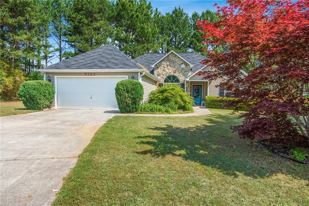 3 bedroom, 1,494 sq ft single family residence sold at 5262 Meridian Lake Drive, Monroe, GA 30655