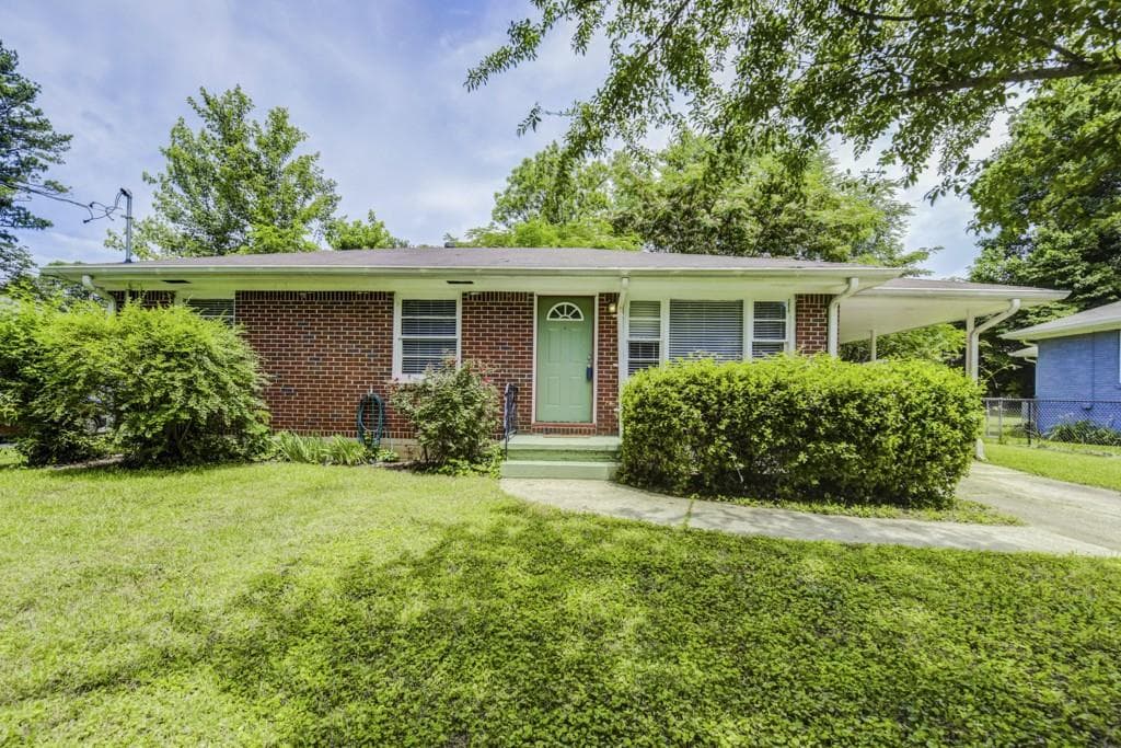 3 bedroom, 1,040 sq ft single family residence sold at 3296 Beech Drive, Decatur, GA 30032