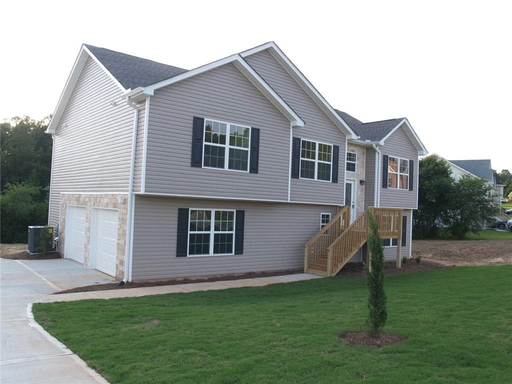 3352 Silver Ridge Drive, Gainesville, GA 30507 — most recent listing photo