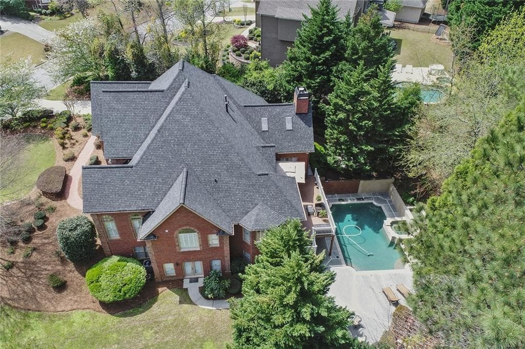560 MEADOWS CREEK Drive, Alpharetta, GA 30005 — most recent listing photo