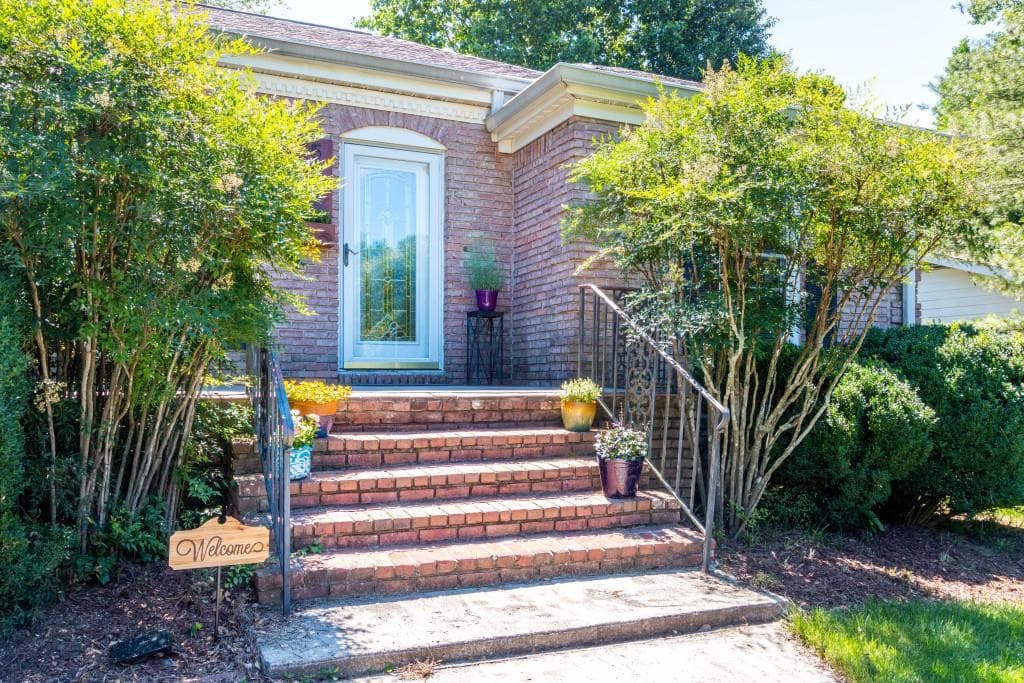 5227 Fleur De Lis Court, Dunwoody, GA 30360 — most recent listing photo