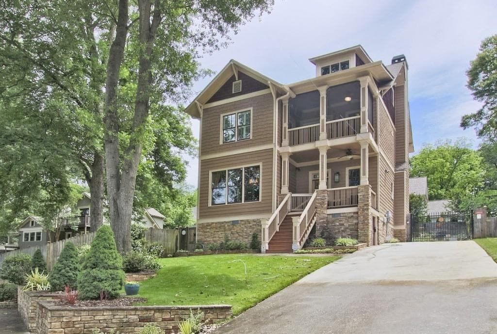 5 bedroom, 2,691 sq ft single family residence sold at 1581 Woodbine Avenue, Atlanta, GA 30317