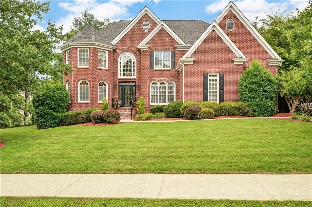 5 bedroom single family residence sold at 2060 Brooke Forest Court, Alpharetta, GA 30022