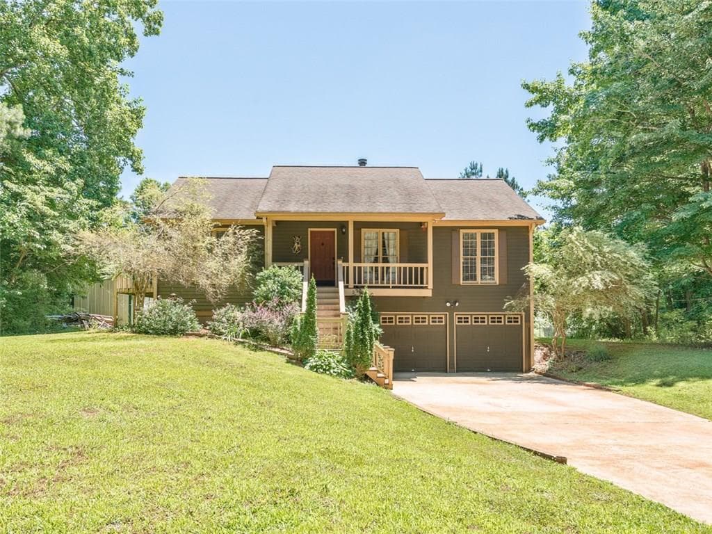 3 bedroom, 2,242 sq ft single family residence sold at 245 Wendy Way, Douglasville, GA 30134