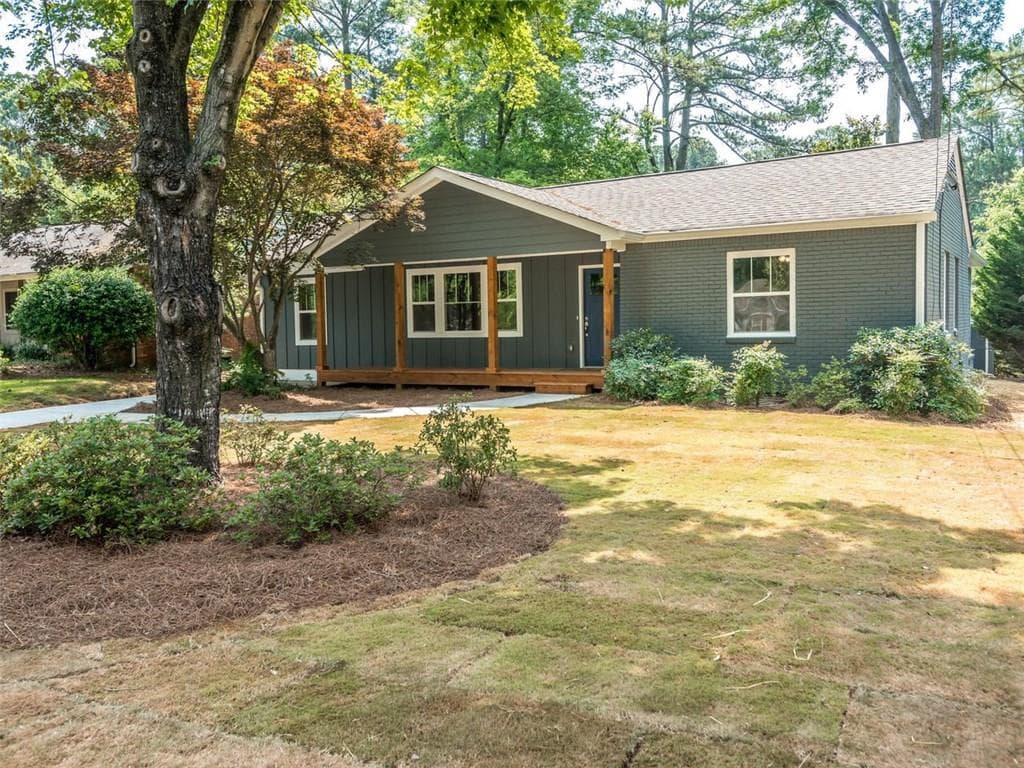 3 bedroom, 1,890 sq ft single family residence sold at 2325 Armand Road, Atlanta, GA 30324