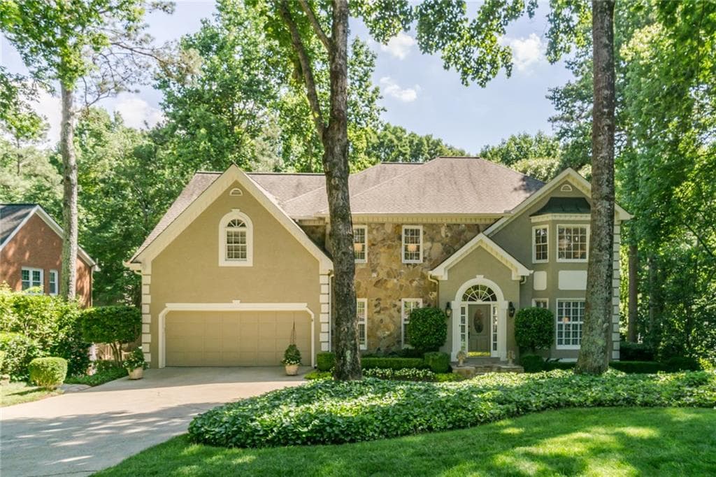 5 bedroom, 3,383 sq ft single family residence sold at 12085 Wildwood Springs Drive, Roswell, GA 30075