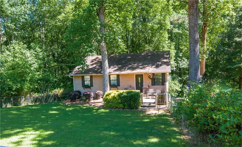 3995 Cherokee Trail, Suwanee, GA 30024 — most recent listing photo