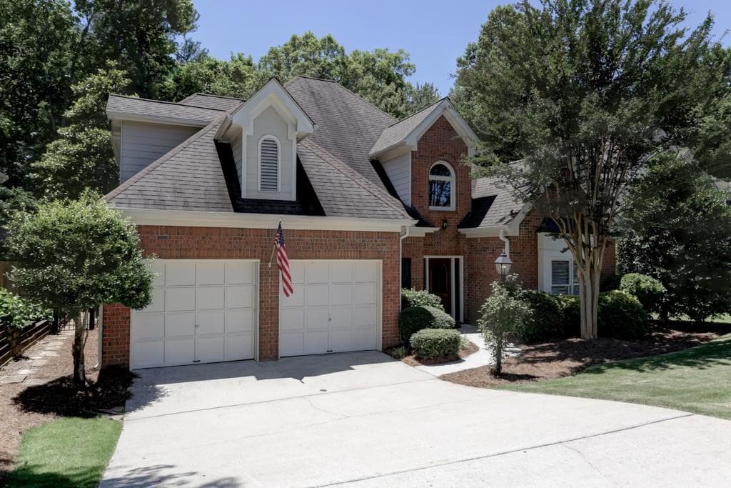 4475 Village Springs Run, Dunwoody, GA 30338 — most recent listing photo