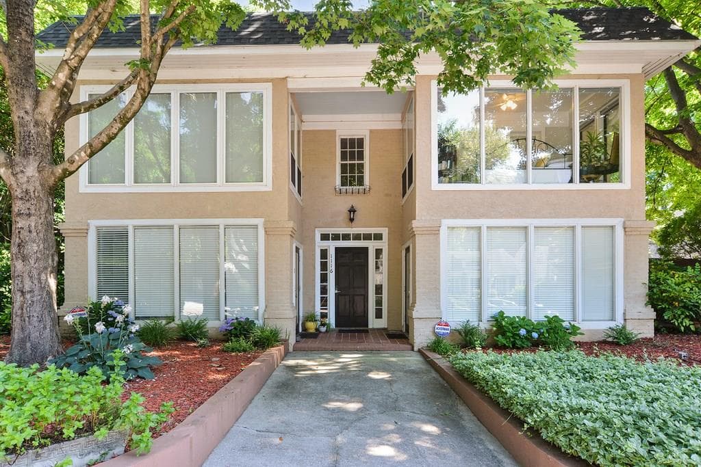 1 bedroom, 928 sq ft condominium sold at 1116 ROSEDALE Drive C3, Atlanta, GA 30306