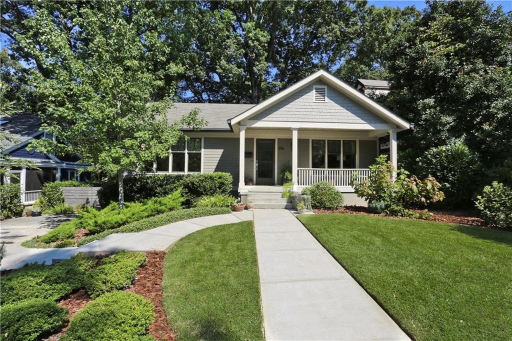 2 bedroom, 2,150 sq ft single family residence sold at 910 Los Angeles Avenue, Atlanta, GA 30306