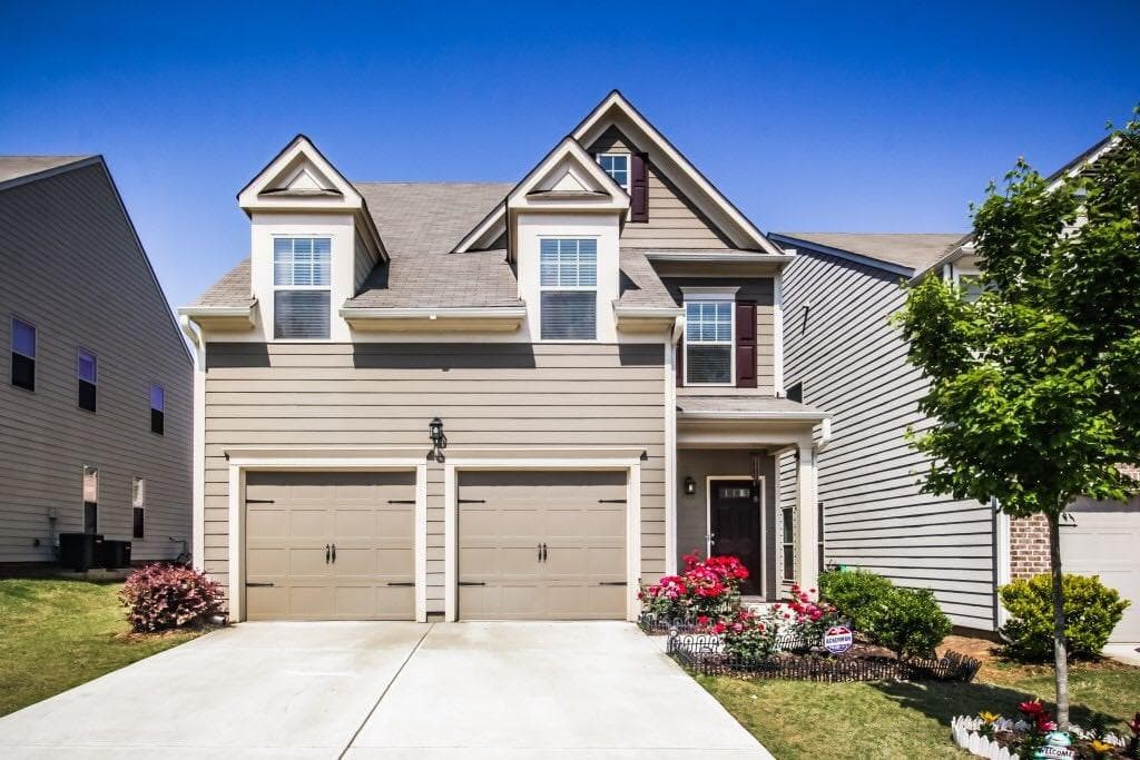 5085 Breezewood Circle, Alpharetta, GA 30004 — most recent listing photo