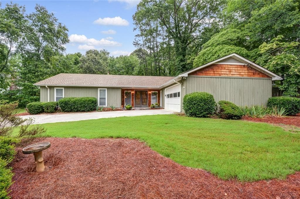 4200 Manor House Drive, Marietta, GA 30062 — most recent listing photo