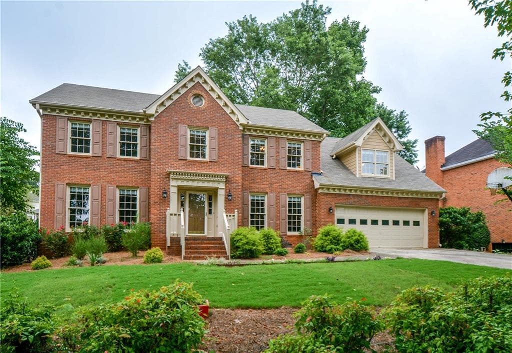 4 bedroom, 3,050 sq ft single family residence sold at 1925 Vintage Drive, Snellville, GA 30078