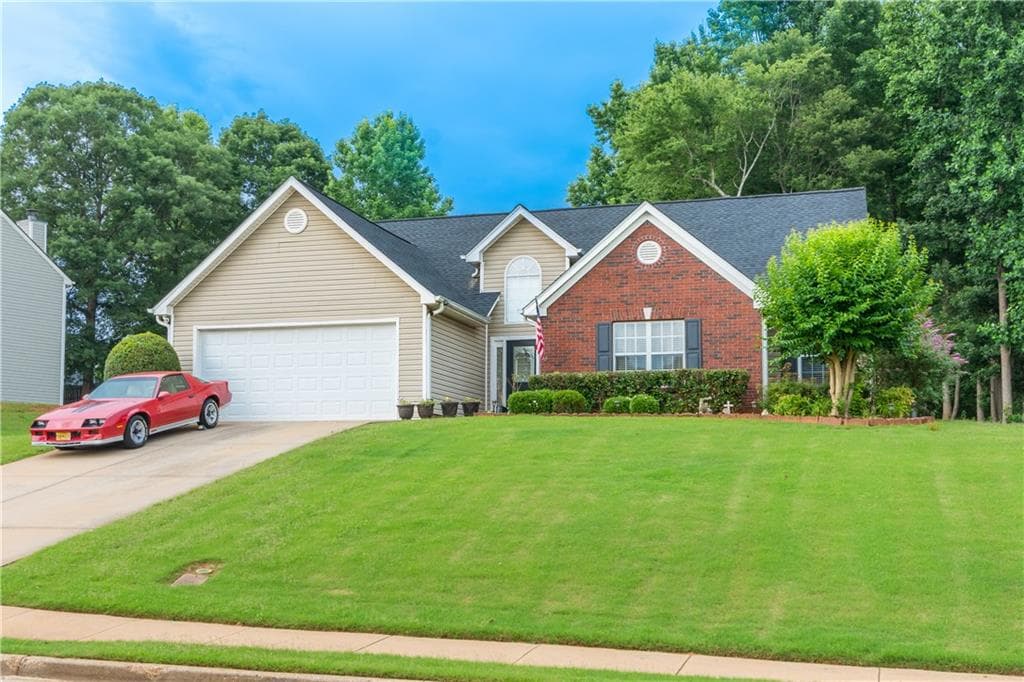 4577 Duane Drive, Buford, GA 30519 — most recent listing photo