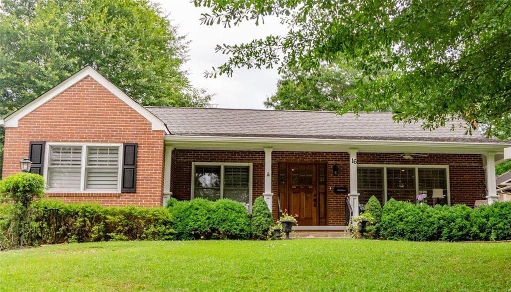 4 bedroom, 2,867 sq ft single family residence sold at 16 Berkeley Road, Avondale Estates, GA 30002
