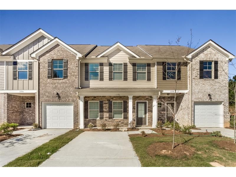 1952 Old Dogwood 28, Jonesboro, GA 30238 — most recent listing photo