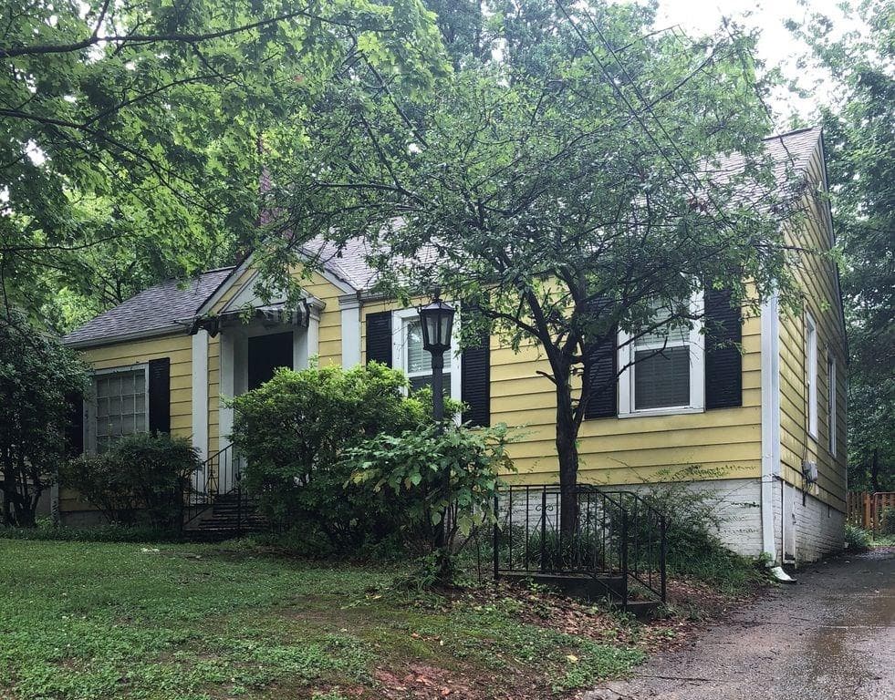 2 bedroom, 968 sq ft single family residence sold at 377 Deering Road, Atlanta, GA 30309