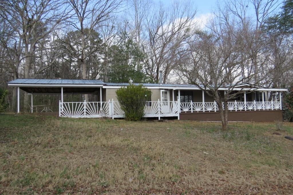 3 bedroom single family residence sold at 12 Shorewood, Toccoa, GA 30577