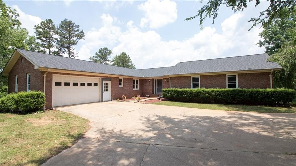 2095 Cody Road, Mount Airy, GA 30563 — most recent listing photo