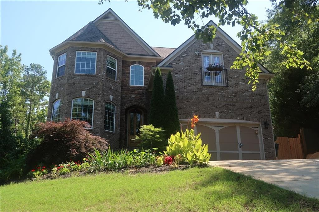 990 Nash Lee Drive, Lilburn, GA 30047 — most recent listing photo