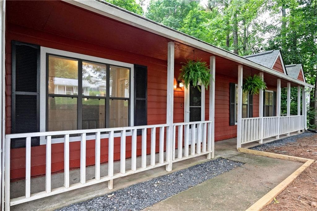 3 bedroom, 1,260 sq ft single family residence sold at 320 Knollwood Lane, Woodstock, GA 30188