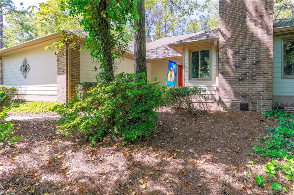 5222 Pikes Peak Court, Marietta, GA 30062 — most recent listing photo