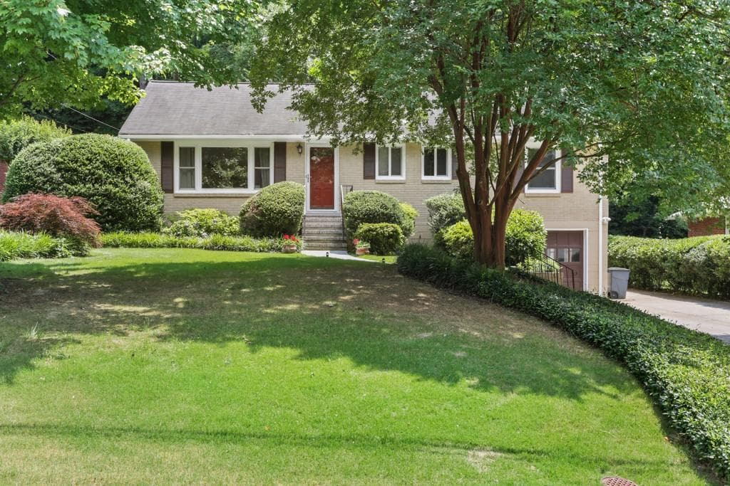 3 bedroom, 1,750 sq ft single family residence sold at 1291 Mayfair Drive, Atlanta, GA 30324