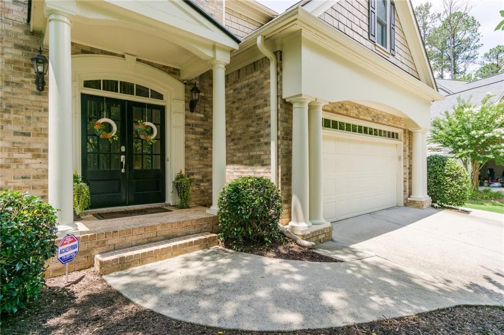 5 bedroom, 3,570 sq ft single family residence sold at 5235 Millsford Court, Cumming, GA 30040