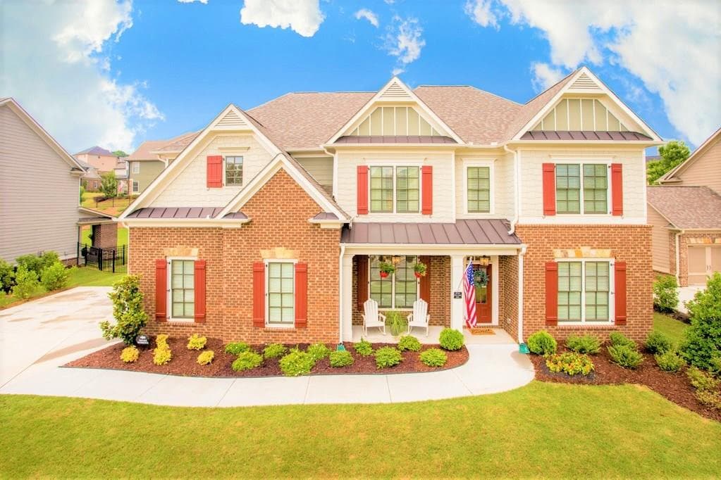 5 bedroom single family residence sold at 6530 Lemon Grass Lane, Flowery Branch, GA 30542