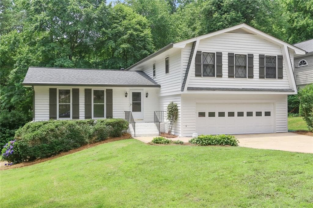 4553 Mountain Creek Drive, Roswell, GA 30075 — most recent listing photo