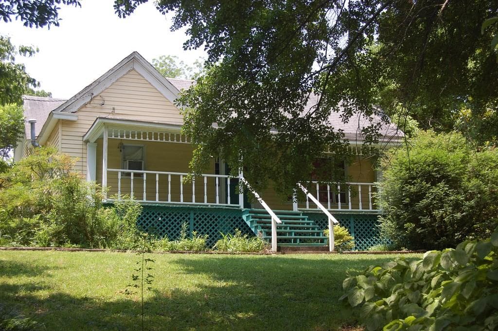 1032 Sheppard Road, Stone Mountain, GA 30083 — most recent listing photo