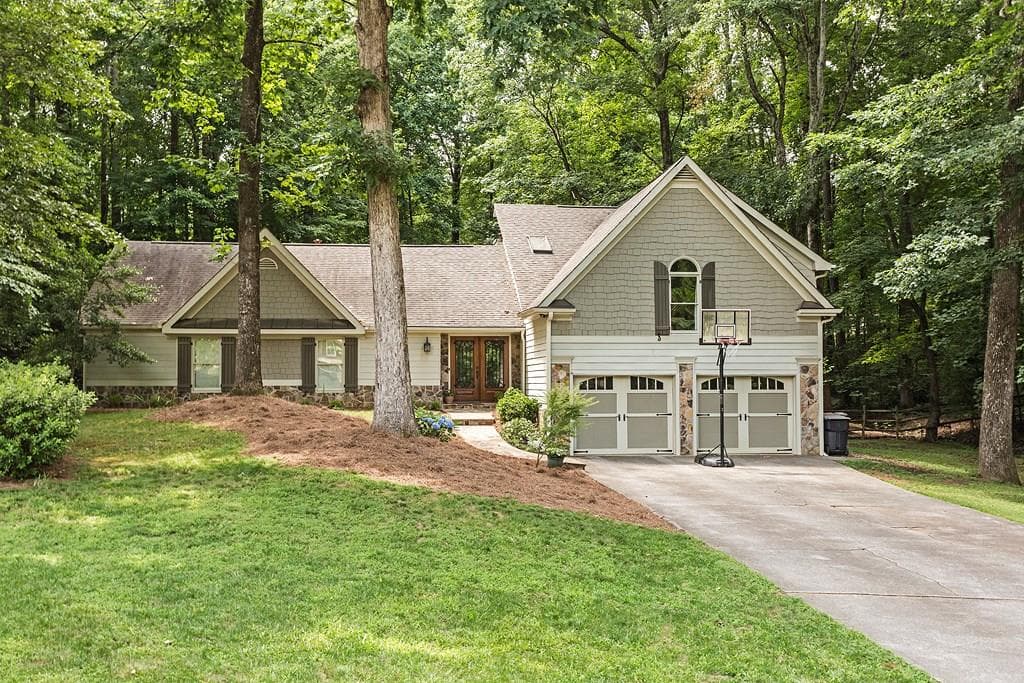 3347 Callenwolde Court, Roswell, GA 30075 — most recent listing photo