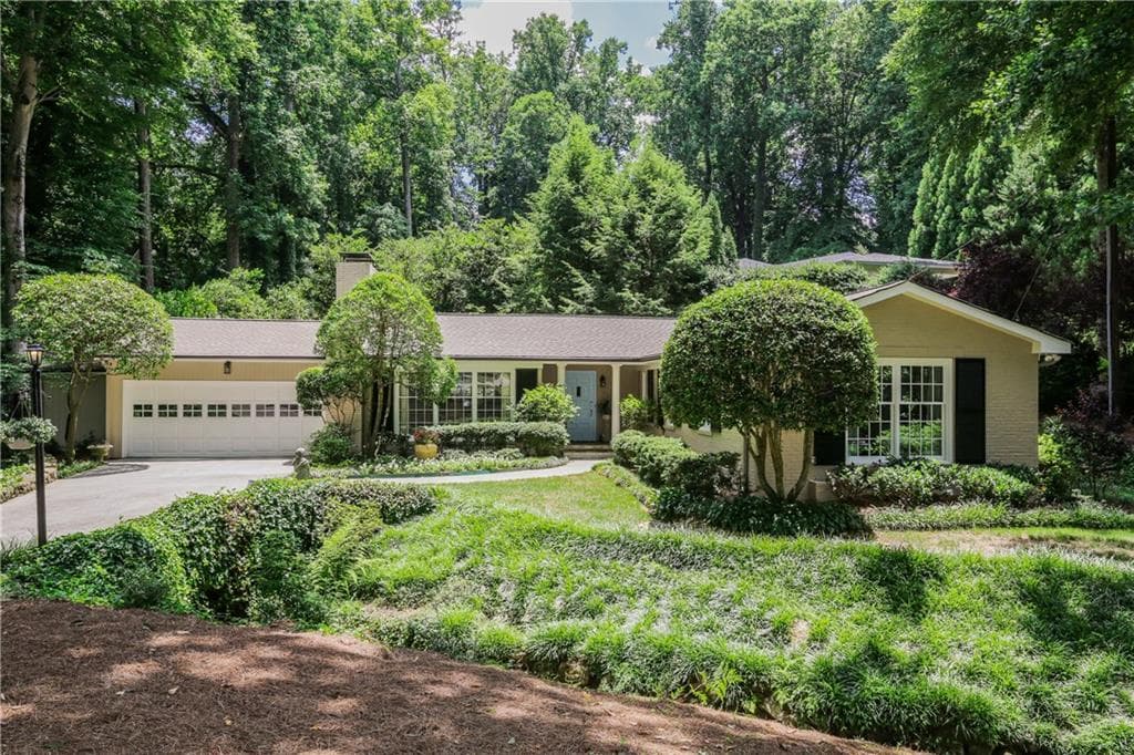 3 bedroom, 1,739 sq ft single family residence sold at 1269 Beech Haven Road, Atlanta, GA 30324
