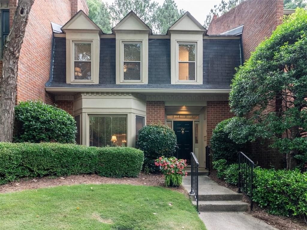 2 bedroom, 1,659 sq ft townhouse sold at 24 Plantation Drive, Atlanta, GA 30324
