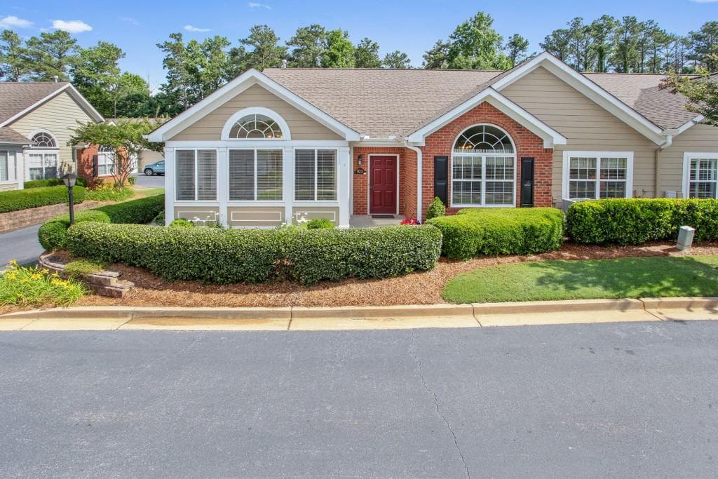 922 Burnt Hickory Circle, Marietta, GA 30064 — most recent listing photo