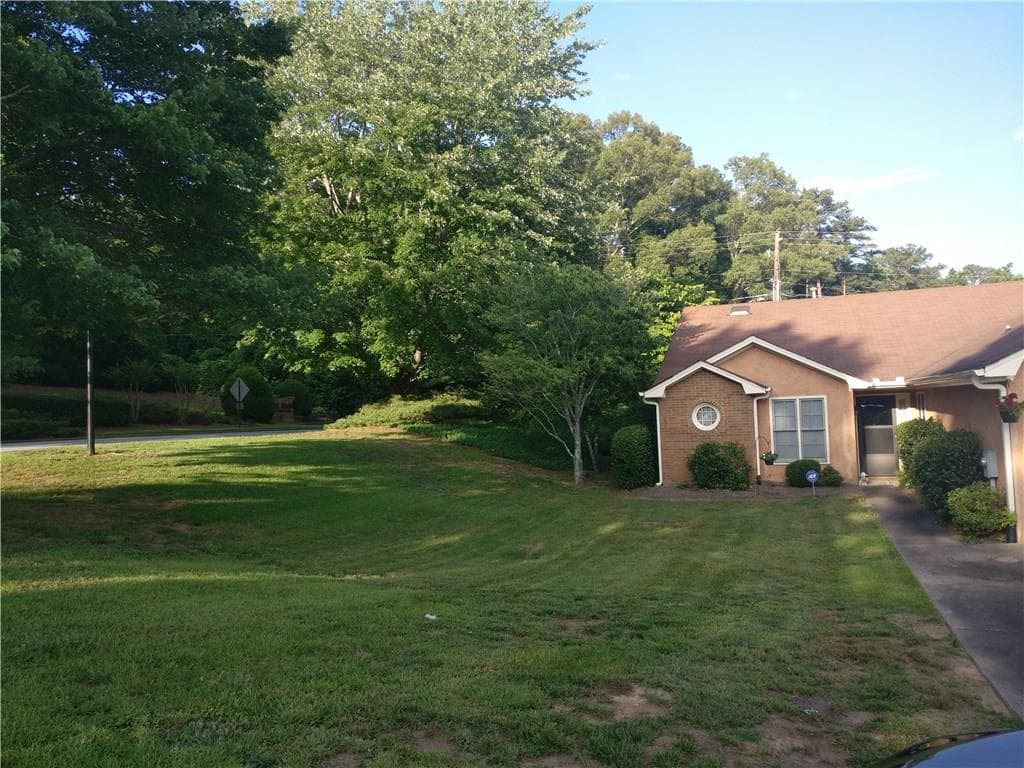 7196 WOODRIDGE Lane, Union City, GA 30291 — most recent listing photo