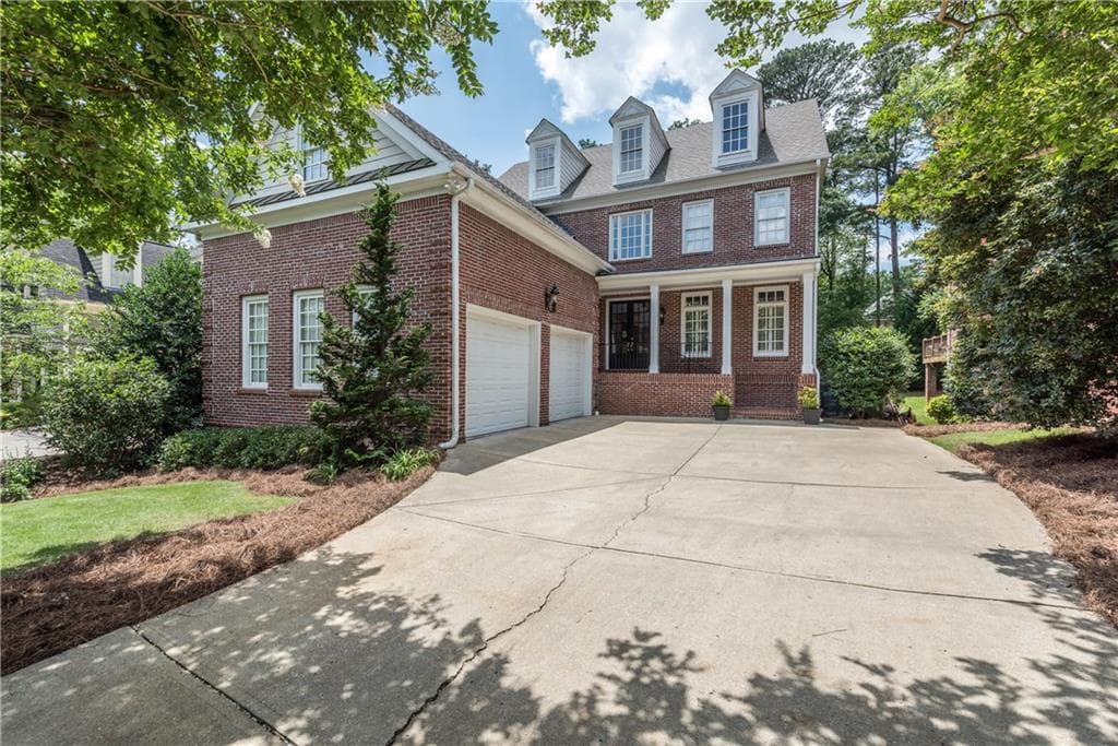 5 bedroom single family residence sold at 3036 Greendale Drive, Atlanta, GA 30327