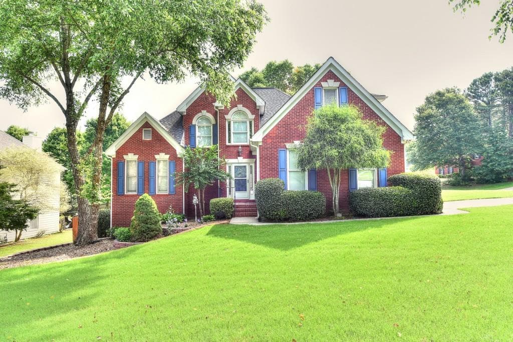 4 bedroom, 3,532 sq ft single family residence sold at 1615 Russells Pond Lane, Lawrenceville, GA 30043