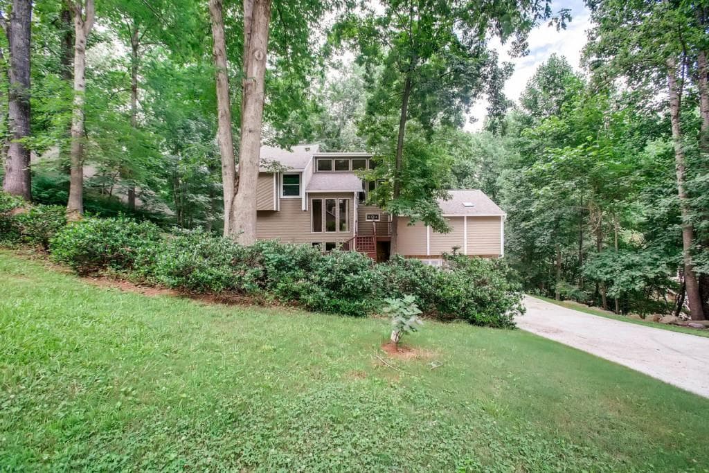 1236 Lake Colony Drive, Marietta, GA 30068 — most recent listing photo