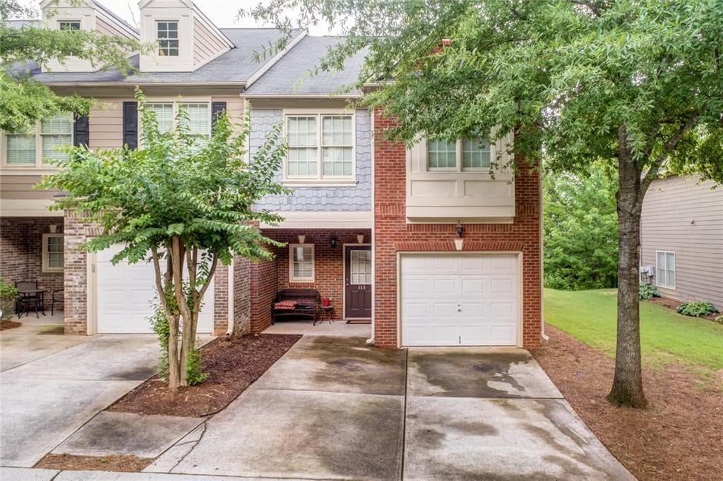 3 bedroom, 1,692 sq ft townhouse sold at 113 Red Barn Lane, Acworth, GA 30102