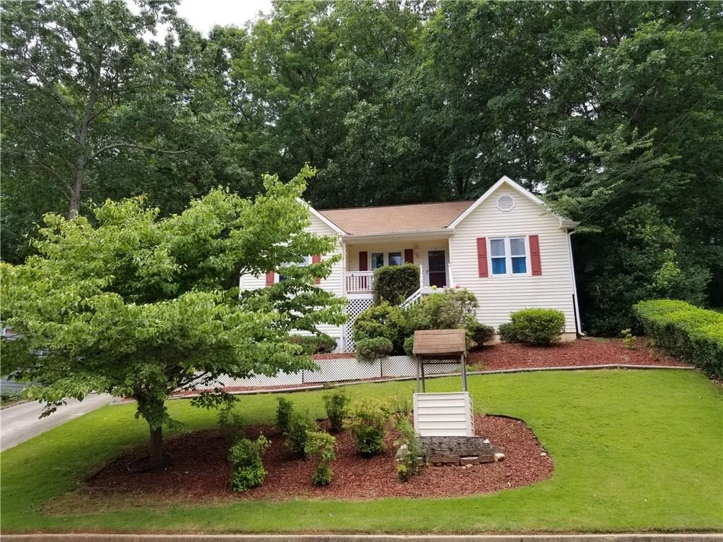 3 bedroom, 1,204 sq ft single family residence sold at 3721 Winding Trail Court, Douglasville, GA 30135