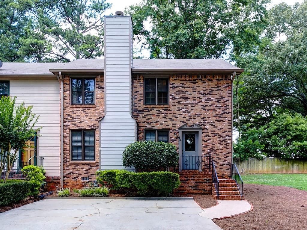 10 Powers Ferry Manor, Marietta, GA 30067 — most recent listing photo