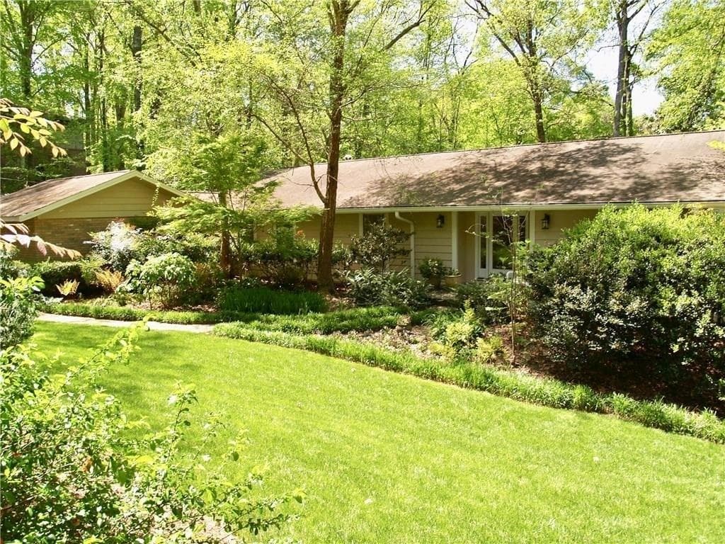 4830 Longchamps Drive, Sandy Springs, GA 30319 — most recent listing photo