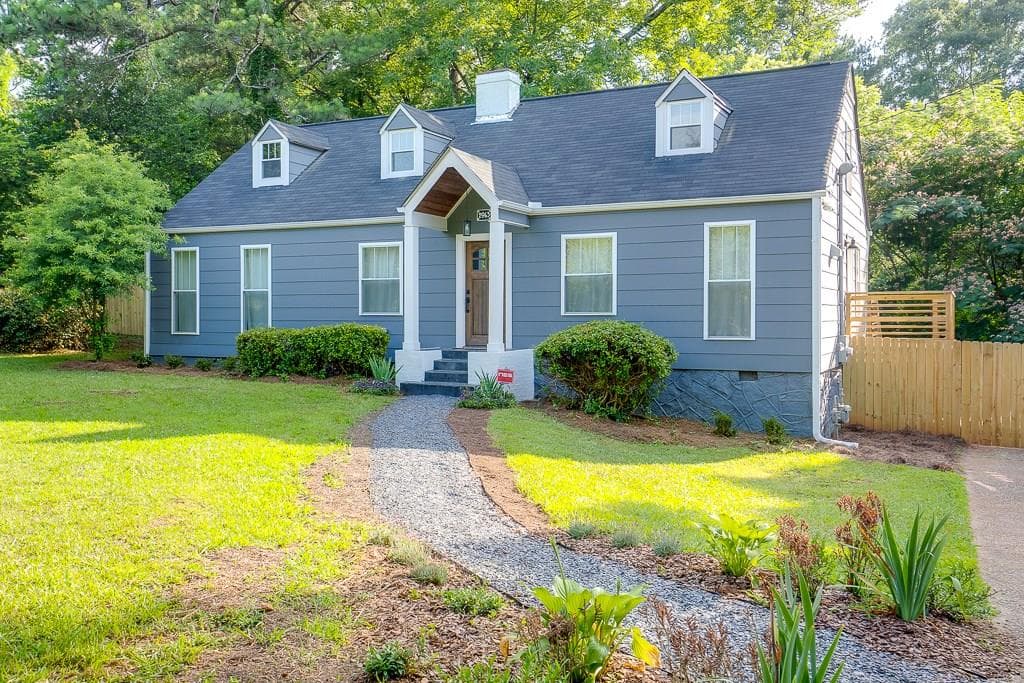 4 bedroom, 1,736 sq ft single family residence sold at 2063 Second Avenue, Decatur, GA 30032