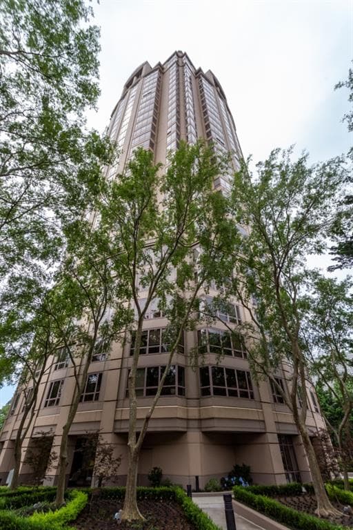 2 bedroom, 1,211 sq ft condominium sold at 3475 Oak Valley Road 1480, Atlanta, GA 30326