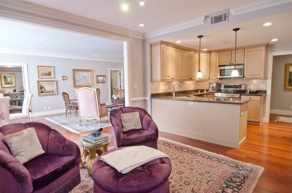 2734 Peachtree Road B204, Atlanta, GA 30305 — most recent listing photo